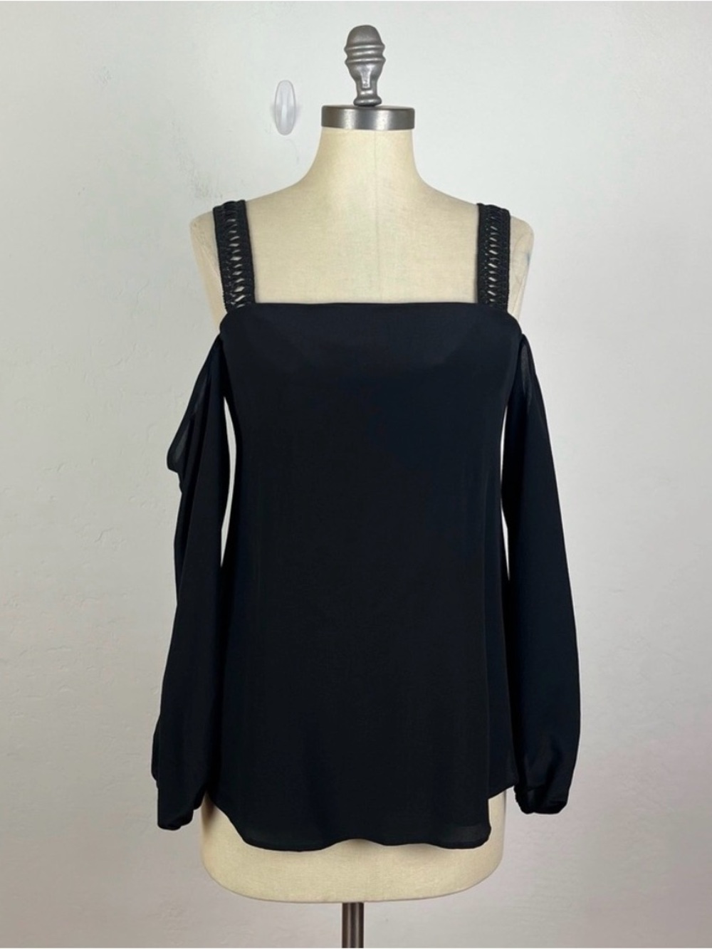 Theory Laureema Mosaic Black 100% Silk 
Open Shoulder Top